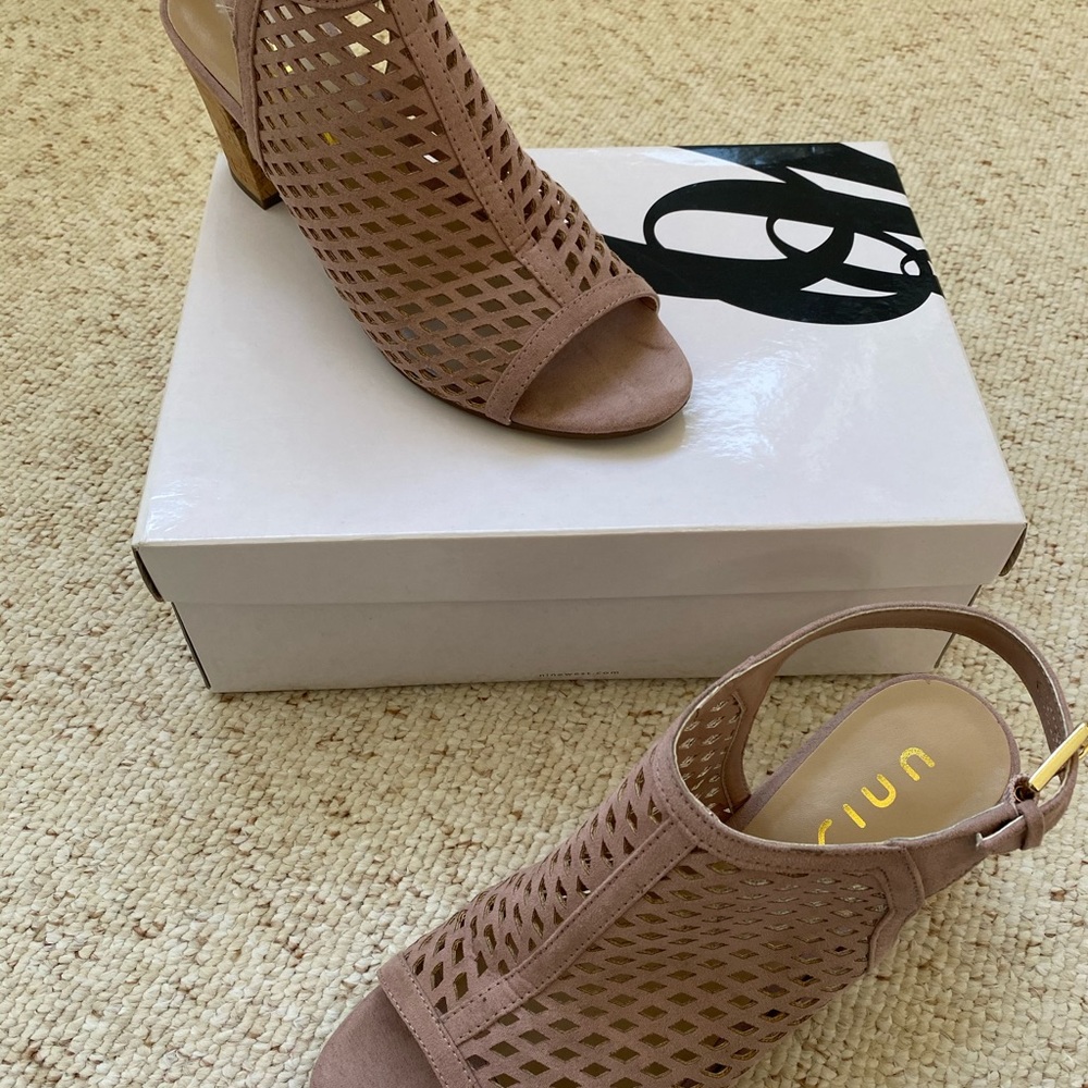 Sandals - Picture 2 of 2